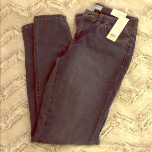 NWT Ellen Tracy skinny jeans